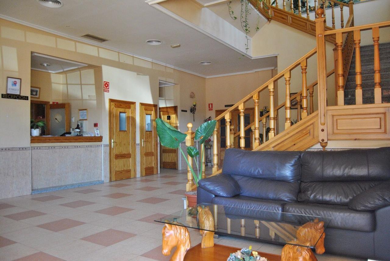 Hotel Las Dehesas Navalvillar de Pela Ngoại thất bức ảnh